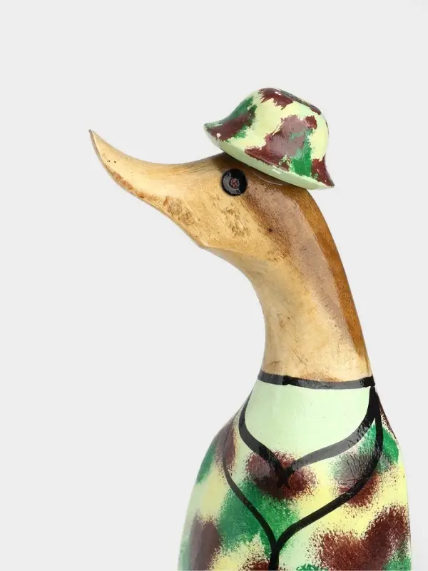 Сувенир &laquo;Утка-армеец&raquo;, 27 см, дерево