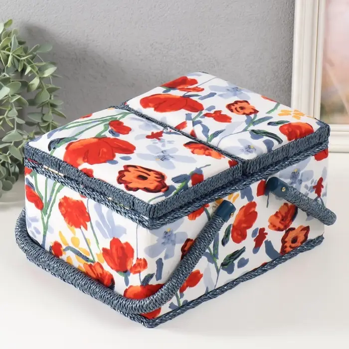 Шкатулка для рукоделия и шитья &laquo;Летние цветы на белом&raquo;, хранение ниток, иголок, мелочи, 19&times;26&times;14.5 см