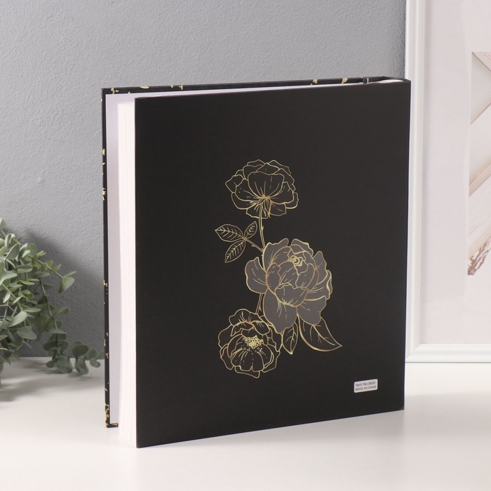 Фотоальбом на 800 фото 10х15 см Фотоальбом на 800 фото 10х15 см "Париж. Геометрия" коробке чёрн зол.обводка 5,5х30,5х33,5см