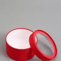 Подарочная коробка, красная, завальцованная с окном, 18 х 10 см