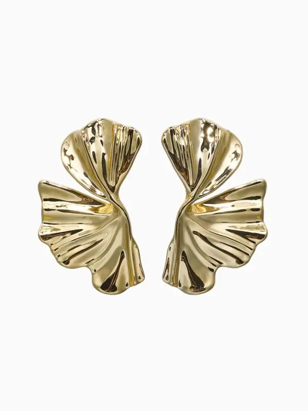Серьги пластик «Лепестки» асимметрия, цвет золото