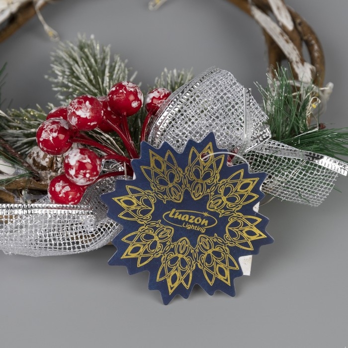 Светодиодная фигура «Венок с ягодами» 18 см, пластик, батарейки CR2032х2 (в комплекте), свечение тёплое белое Светодиодная фигура «Венок с ягодами» 18 см, пластик, батарейки CR2032х2 (в комплекте), свечение тёплое белое