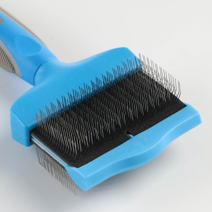 Пуходёрка двухсторонняя гибкая с прямыми и загнутыми зубцами, 21 х 9,3 см, синяя Пуходёрка двухсторонняя гибкая с прямыми и загнутыми зубцами, 21 х 9,3 см, синяя