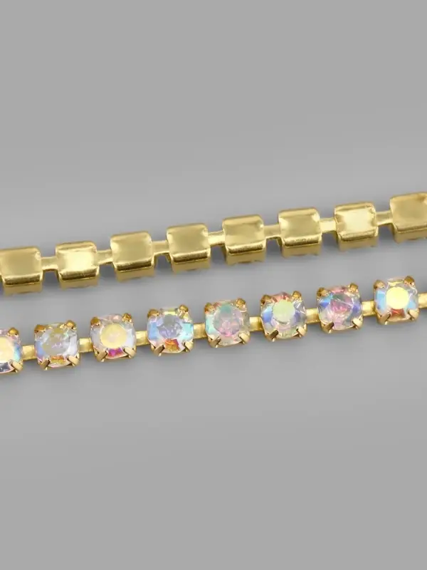 Цепь со стразами, с голографией, металл, стекло, 2 мм, 9&plusmn;1 м, цвет золотой