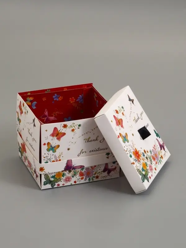 Коробка подарочная "Бабочки, Спасибо" 14,5 х 14,5 х 12,7 см