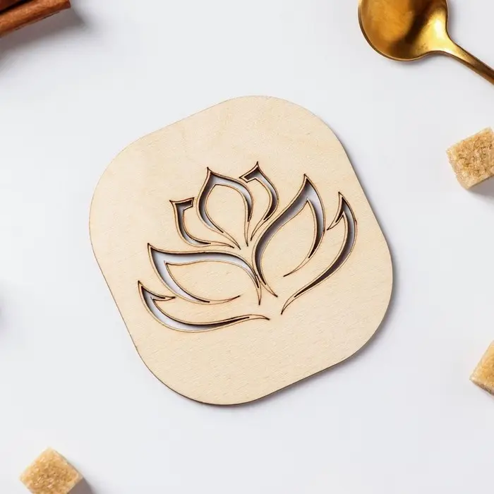 Подставка деревянная под горячее «Священный лотос», 9×8,6 см Подставка деревянная под горячее «Священный лотос», 9×8,6 см