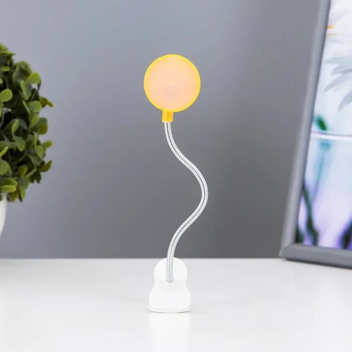 Лампа на прищепке LED "Прожектор" для чтения, от батареек МИКС 14х4х3,8 см RISALUX