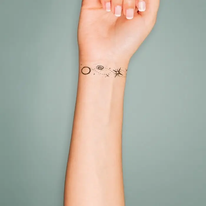 Переводная тату на тело чёрная «Браслет. Космос», 20×3 см Переводная тату на тело чёрная «Браслет. Космос», 20×3 см