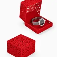 Футляр бархатный под браслет "Куб резной", 10*10*6,5, цвет красный, вставка красная