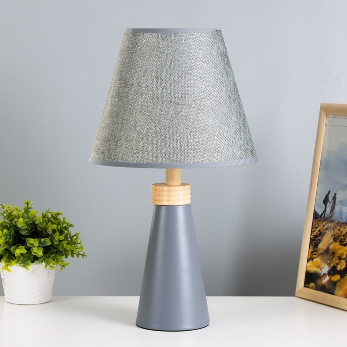 Настольная лампа Настольная лампа "Аютаж" E27 40Вт серый 25х25х42,5 см RISALUX