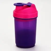 Шейкер спортивный для коктейлей и протеина, с чашей, 500 мл