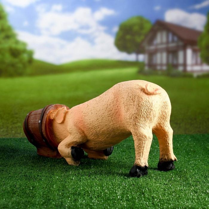 Садовая фигура из полистоуна «Свинья в кадке», 48×16×24 см Садовая фигура из полистоуна «Свинья в кадке», 48×16×24 см