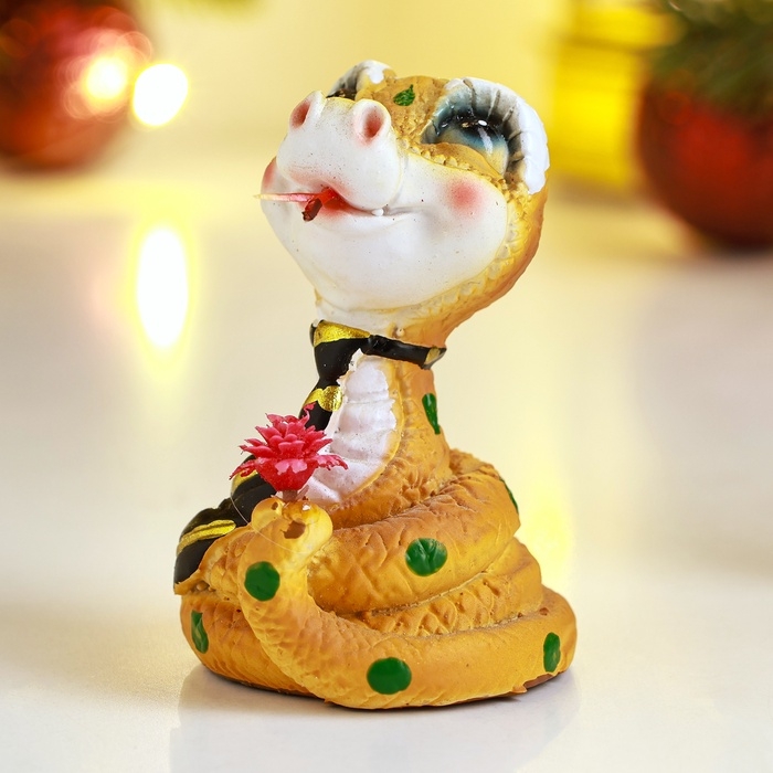 Новый год. Символ 2025. Фигура  Новый год. Символ 2025. Фигура "Змейка в галстуке" 4х4х6см, цветная