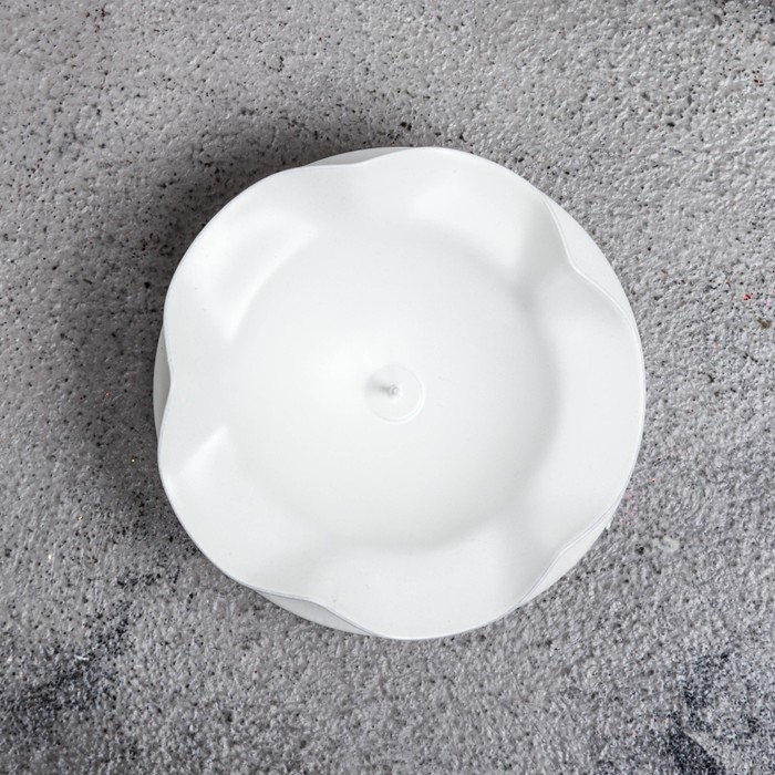 Подсвечник металл на 1 свечу Подсвечник металл на 1 свечу "Кувшинка Н", 3,5х7,3 см, белый