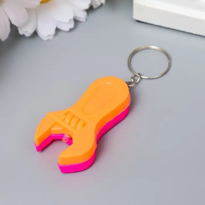 Фонарик брелок для ключей на кольце «Инструмент», 5×3.4×1.2 см, МИКС Фонарик брелок для ключей на кольце «Инструмент», 5×3.4×1.2 см, МИКС