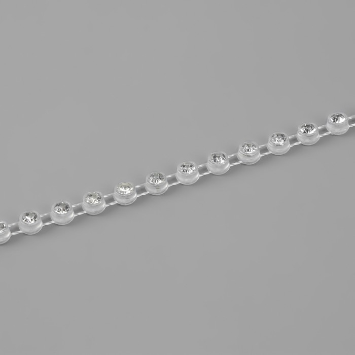 Стразы на нитях, 4 мм, 9 ± 1 м, цвет прозрачный Стразы на нитях, 4 мм, 9 ± 1 м, цвет прозрачный