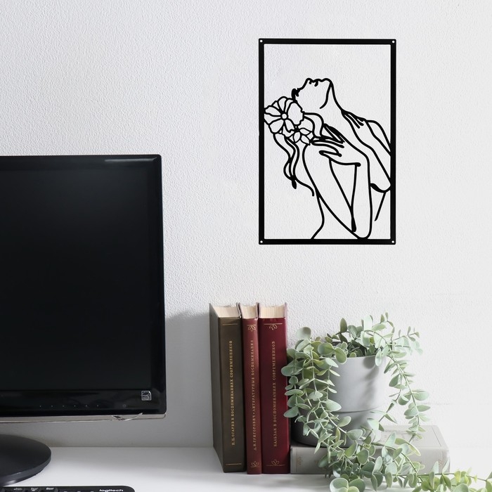 Панно интерьерное металл  Панно интерьерное металл "Девушка с цветком в волосах" чёрное 30х45 см