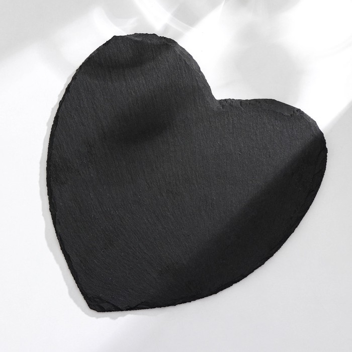 Доска для подачи Magistro Valley, из сланца, 21×20 см, в виде сердца