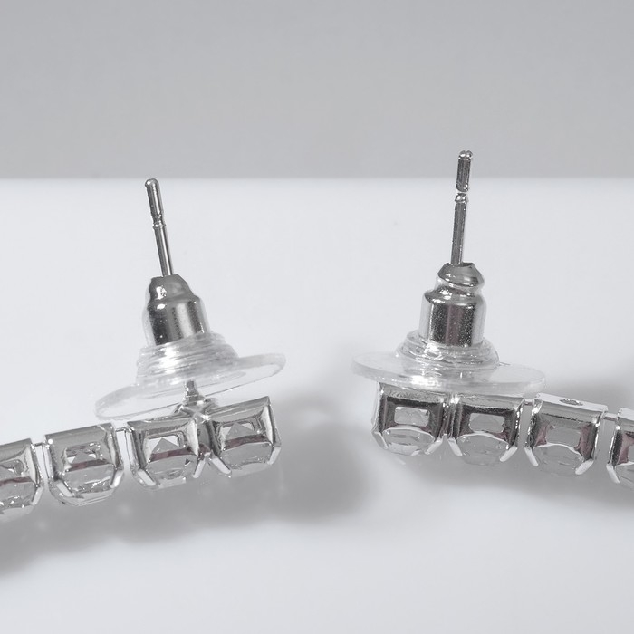 Серьги висячие со стразами «Дорожка» минимал, цвет белый в серебре, 11 см Серьги висячие со стразами «Дорожка» минимал, цвет белый в серебре, 11 см