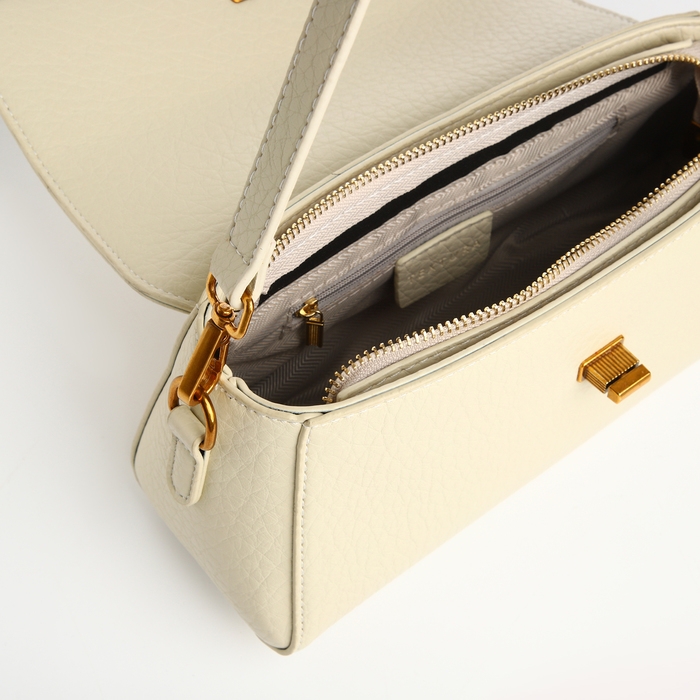 Сумка женская мессенджер на клапане TEXTURA, средний размер, цвет молочный Сумка женская мессенджер на клапане TEXTURA, средний размер, цвет молочный