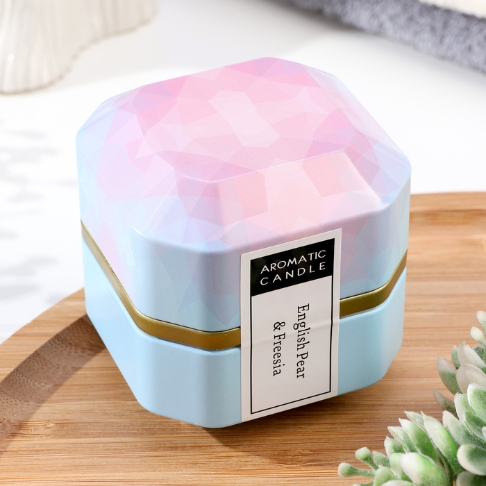 Свеча ароматическая в банке  Свеча ароматическая в банке "Aromatic Candle", английская груша и фрезия, малая
