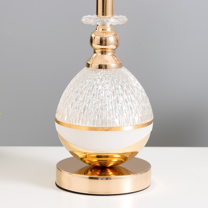 Настольная лампа Настольная лампа "Гаура" Е27 40Вт бело-золотой 25х25х45,5 см RISALUX