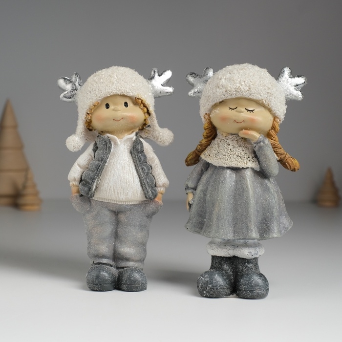 Сувенир полистоун  Сувенир полистоун "Малыш/Малышка в мохнатой шапке с оленьими рожками" МИКС 7х4х14 см