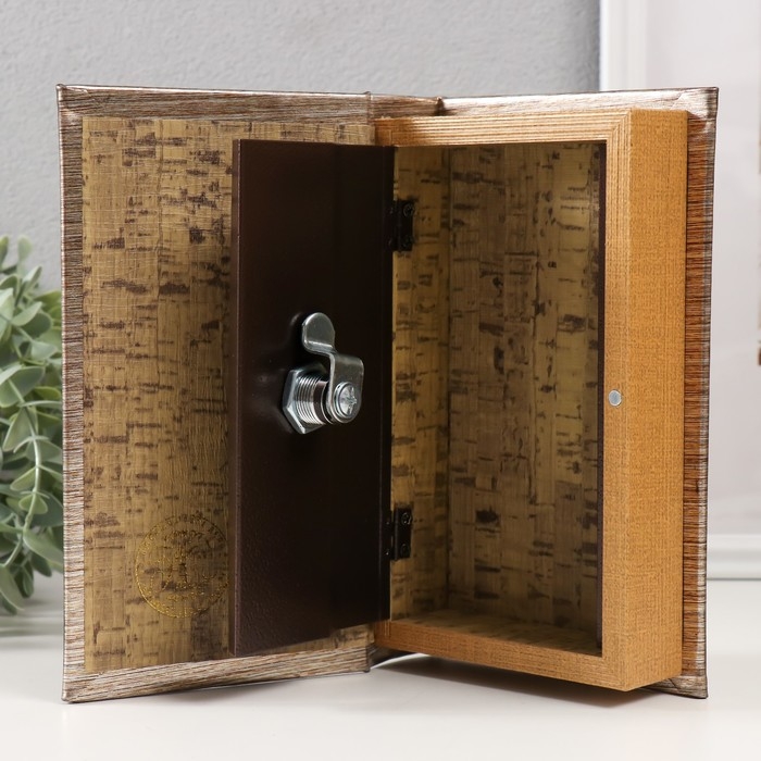 Сейф-книга дерево кожзам Сейф-книга дерево кожзам "Геральдическая лилия и корона" тиснение, под металл 20х12х4 см