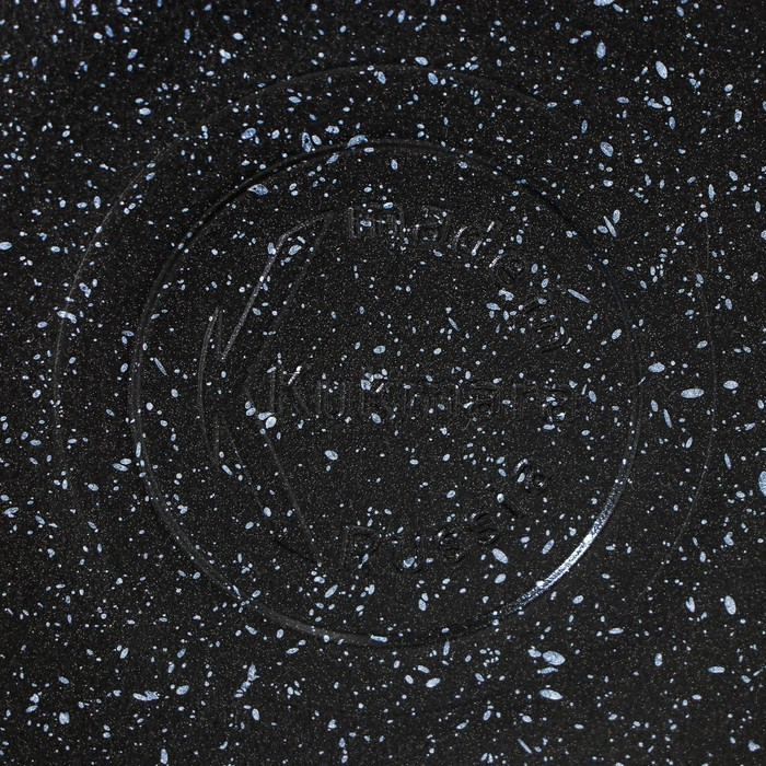 Сковорода блинная, d=20 см, пластиковая ручка, антипригарное покрытие, цвет тёмный мрамор Сковорода блинная, d=20 см, пластиковая ручка, антипригарное покрытие, цвет тёмный мрамор