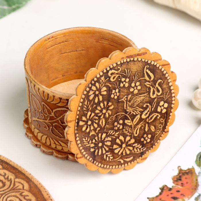 Шкатулка  Шкатулка "Птичка в цветах", 40 х 25 мм, береста