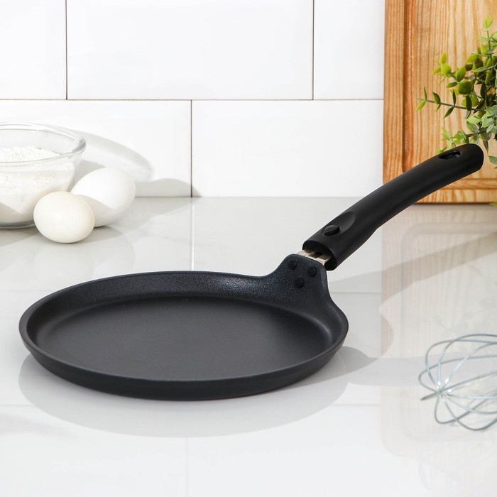 Сковорода блинная «Традиция», d=22 см, съёмная ручка, антипригарное покрытие, цвет чёрный Сковорода блинная «Традиция», d=22 см, съёмная ручка, антипригарное покрытие, цвет чёрный