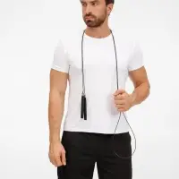 Скоростная скакалка Profi Comfi, черная Скоростная скакалка Profi Comfi, черная