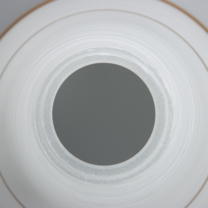 Плафон Е27 бело-золотой Плафон Е27 бело-золотой