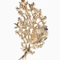 Брошь &laquo;Лист&raquo; осенний, ажур, стразы, цветная в золоте