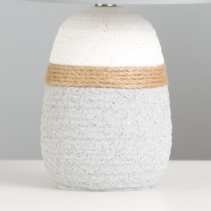 Настольная лампа Настольная лампа "Ренди" Е14 40Вт бело-серый 20х20х32 см RISALUX