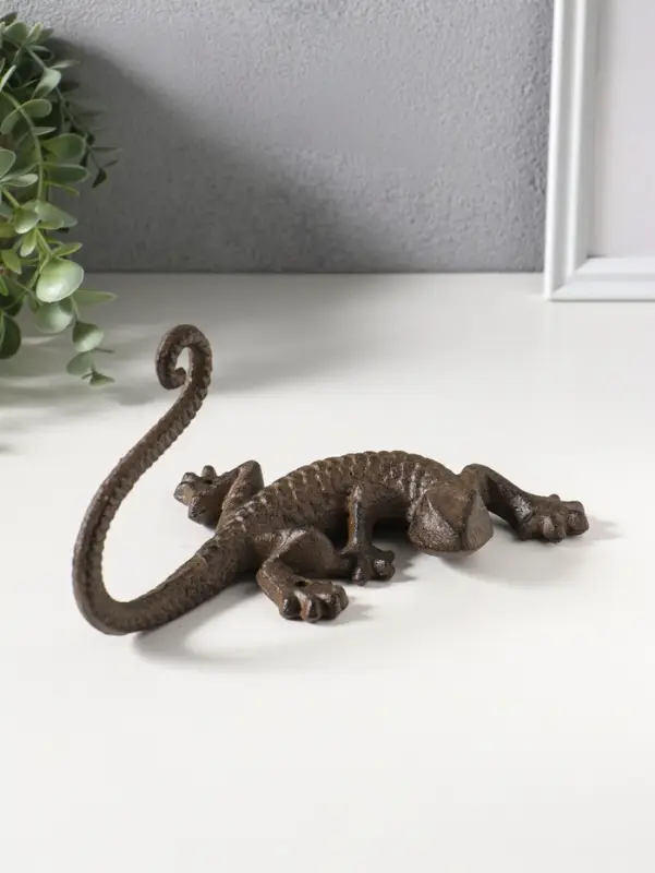 Крючок настенный &laquo;Ящерица&raquo;, ключница декоративная, чугун, 20&times;15&times;11 см