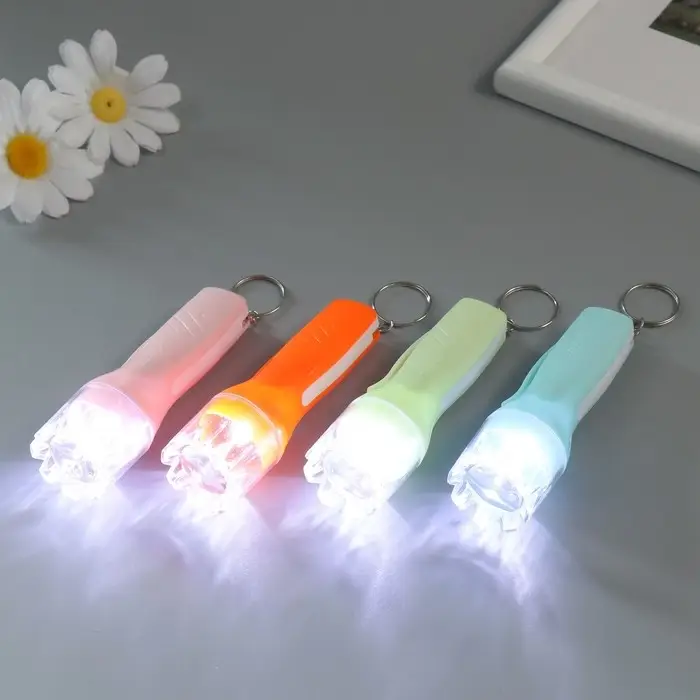 Фонарик брелок для ключей на кольце «Галочки», светит, LR41×3 шт., 2.6×2.6×9.5 см, МИКС Фонарик брелок для ключей на кольце «Галочки», светит, LR41×3 шт., 2.6×2.6×9.5 см, МИКС