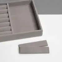 Подставка для украшений QF 3 ячейки и 7 полос для колец, флок, 21&times;12.3&times;2.5 см, серая