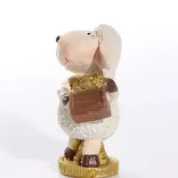 Фигурка полистоун &laquo;Овечка Бяша с сундуком монет&raquo;, 4&times;3.5&times;7 см, МИКС