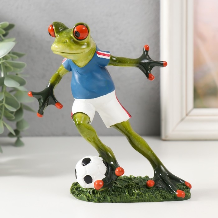 Сувенир полистоун лак Сувенир полистоун лак "Лягуха - Футболист" 13х12х5 см