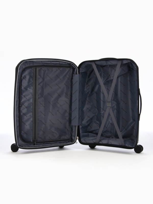 Чемодан 24 Чемодан 24", PP, 43*26*66, отд на молнии, код замок, 4 колеса, черный