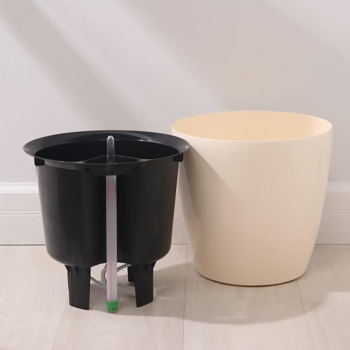 Кашпо с автополивом «Комфорт», 12 л (вставка 6 л), цвет кремовый Кашпо с автополивом «Комфорт», 12 л (вставка 6 л), цвет кремовый