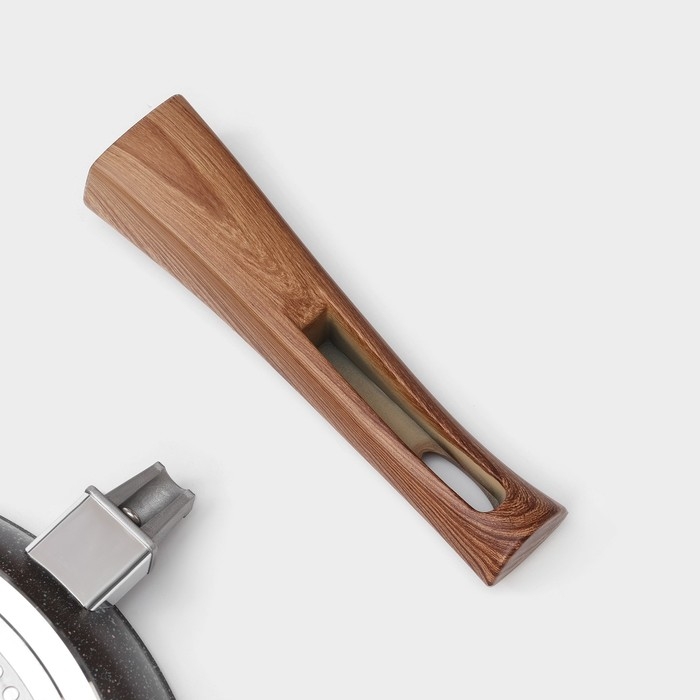 Сковорода кованая Magistro Granit, d=26 см, съёмная ручка soft-touch, антипригарное покрытие, индукция, цвет чёрный Сковорода кованая Magistro Granit, d=26 см, съёмная ручка soft-touch, антипригарное покрытие, индукция, цвет чёрный