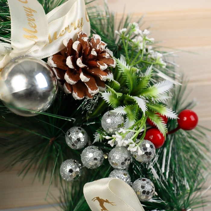 Венок новогодний d-30 см  Венок новогодний d-30 см "Фестиваль блеска" бантики шишки ягоды