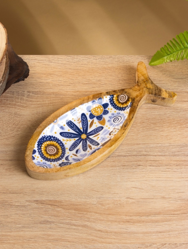 Блюдо в форме рыбки Блюдо в форме рыбки "Васильки" дерево манго 25,5х10х2 см