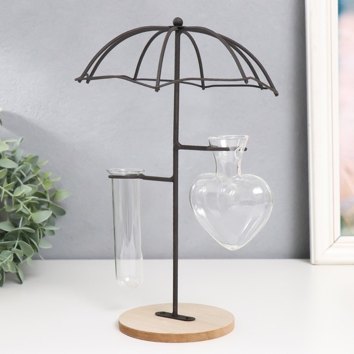 Декор металл, стекло, дерево  Декор металл, стекло, дерево "Сердце под зонтиком" на подставке чёрный 16х12х27 см
