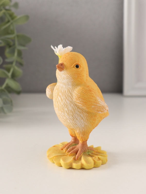 Сувенир полистоун  Сувенир полистоун "Цыплёнок с ромашкой" 5,5х5,5х10 см