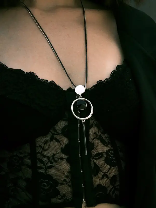 Кулон на цепочке &laquo;Цепь&raquo;, тотем, кольцо с иголкой, чёрный в серебре, 72 см