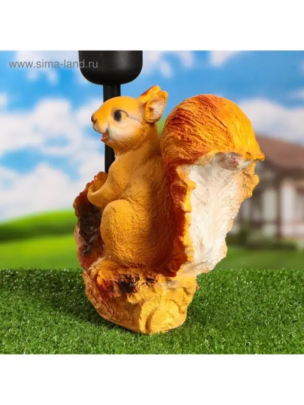 Садовая фигура - фонарь из полистоуна &laquo;Белка с орешком&raquo;, 24&times;16&times;24 см