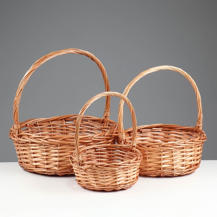 Набор плетеных корзин (ива), 39х14/40 см, 30х12/35 см, 25х10/30 см, 3 шт., светло-коричневый Набор плетеных корзин (ива), 39х14/40 см, 30х12/35 см, 25х10/30 см, 3 шт., светло-коричневый